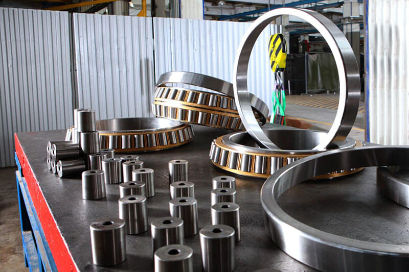 Introduktion af smedning hul smedet cylinder